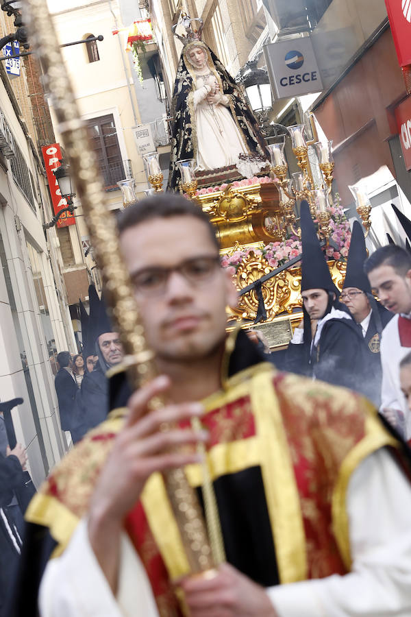 La procesión de Nuestra Señora del Rosario inicia el cierre de la Pasión en Murcia