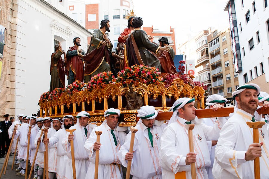 La Archicofradía del Resucitado saca once pasos a la calle en una jornada de fiesta que reúne a miles de murcianos y turistas