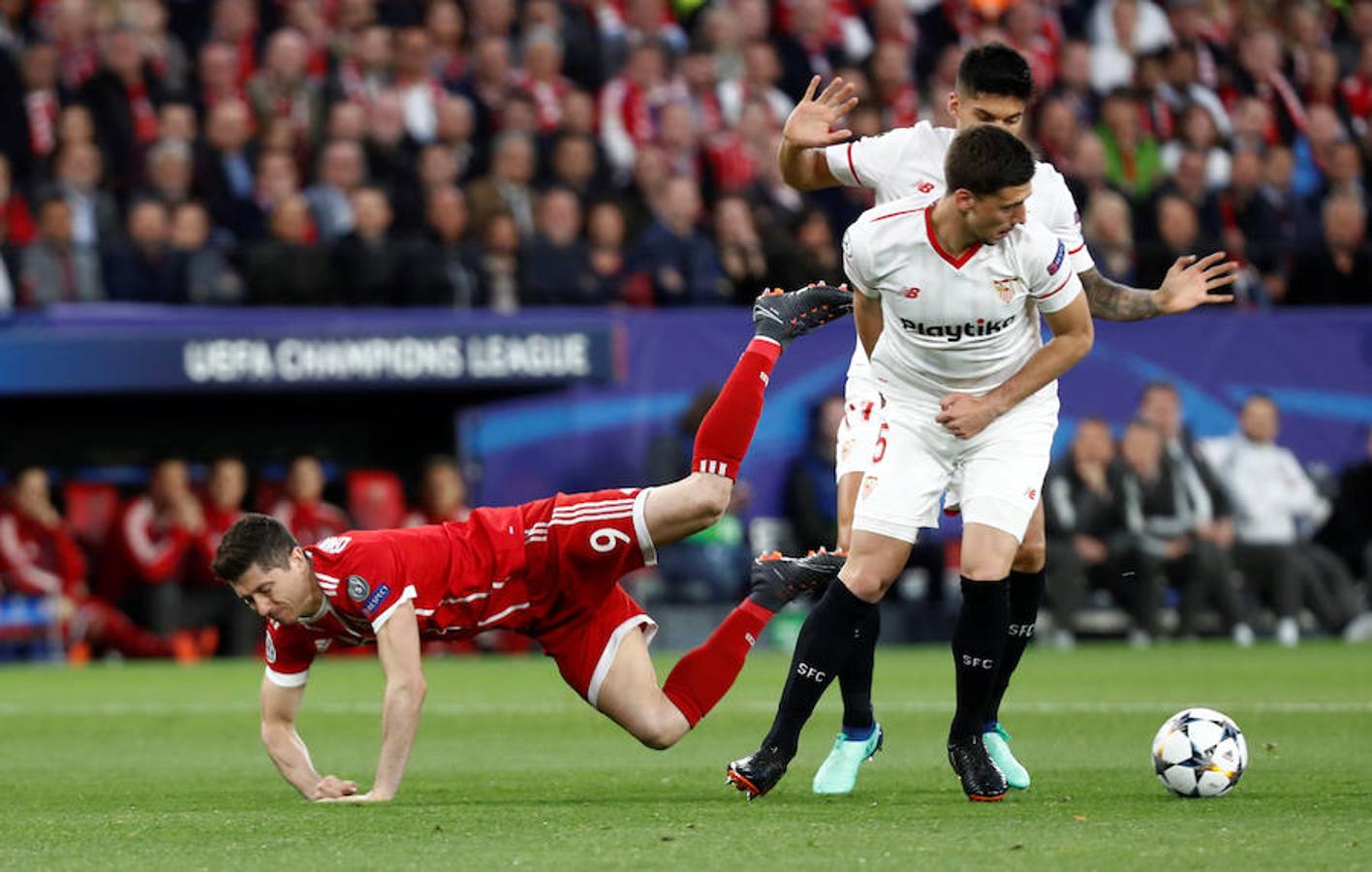 El equipo sevillista compareció decidido a hacer historia en los cuartos de final de la Champions ante un gigante como el Bayern