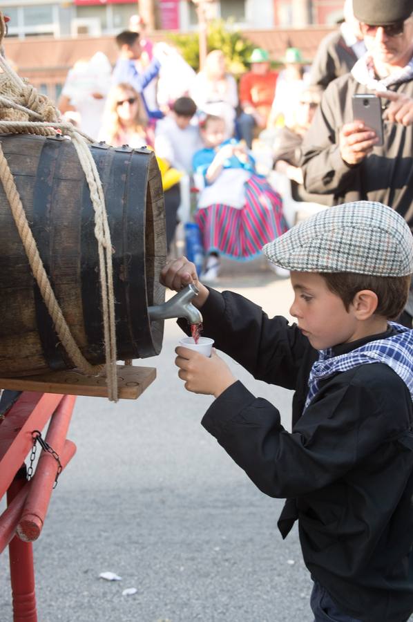 Las calles de Murcia se visten de costumbrismo en el desfile del Bando de La Huerta 2018