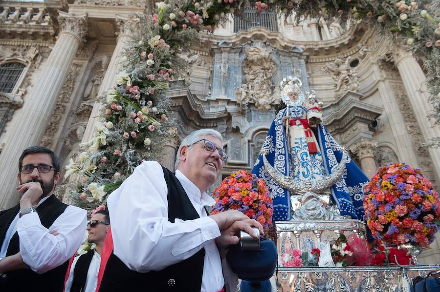 El obispo Lorca Planes invita a compartir «el pan y la alegría» 