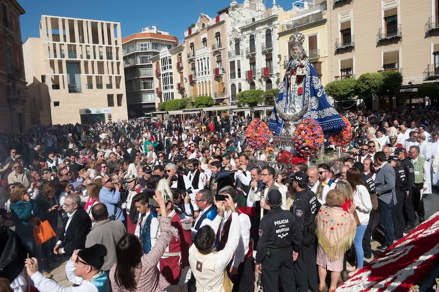 El obispo Lorca Planes invita a compartir «el pan y la alegría» 