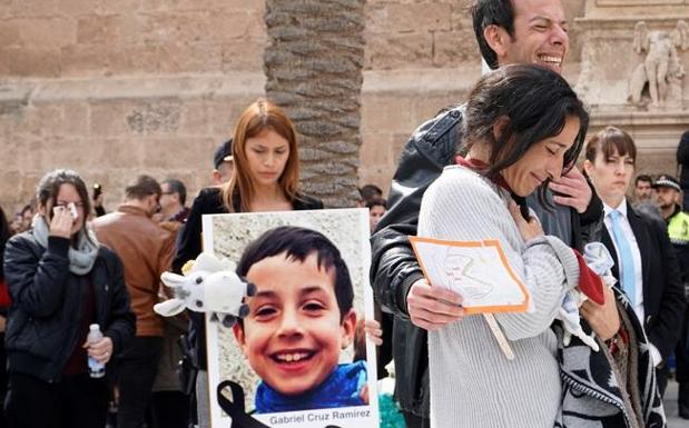 Imagen del funeral de Gabriel Cruz en al catedral de Almería