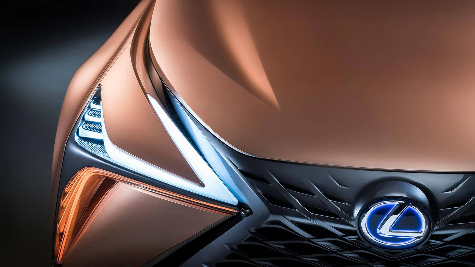 Lexus adelanta el futuro con el prototipo LF-1 Limitless, un modelo tipo 'crossover' que se encuadra en el tope de gama de vehículos de lujo y supondrá el buque insignia del fabricante nipón.