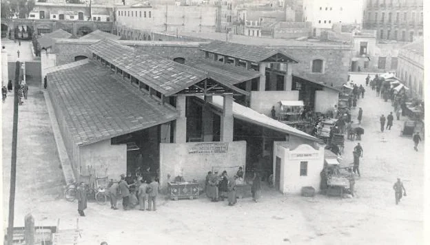 Mercado de los Baños del Carmen, en una fotografía de la década de 1950.
