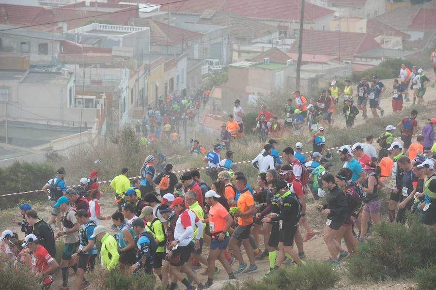 Unos 3.800 valientes parten con la primera luz del día al asalto de las baterías de costa de Cartagena