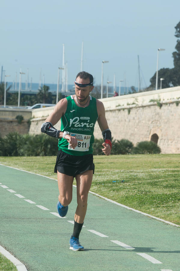 Unos 3.800 valientes parten con la primera luz del día al asalto de las baterías de costa de Cartagena