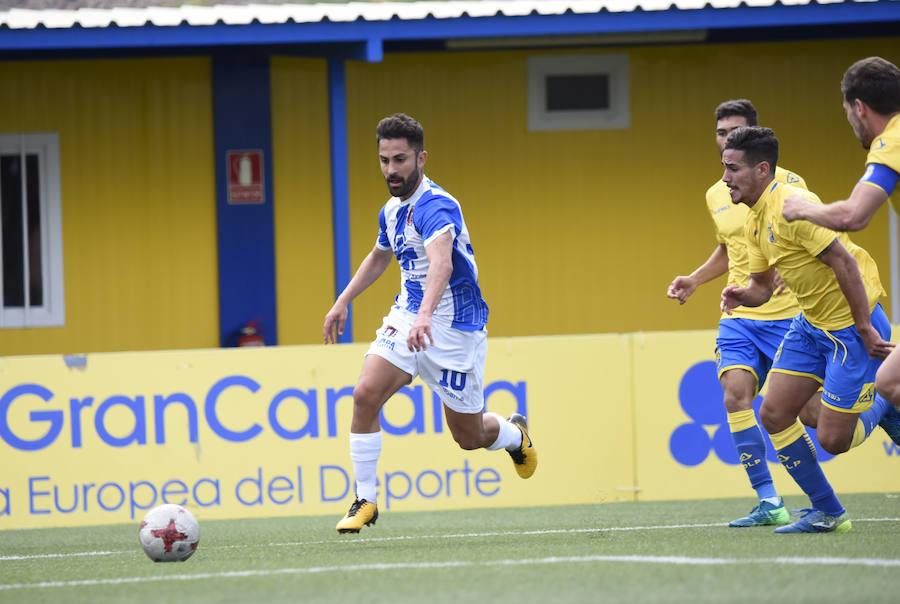 Mario Simón encadena su peor racha como entrenador del equipo blanquiazul y deja al conjunto lorquino a siete puntos de la promoción de descenso