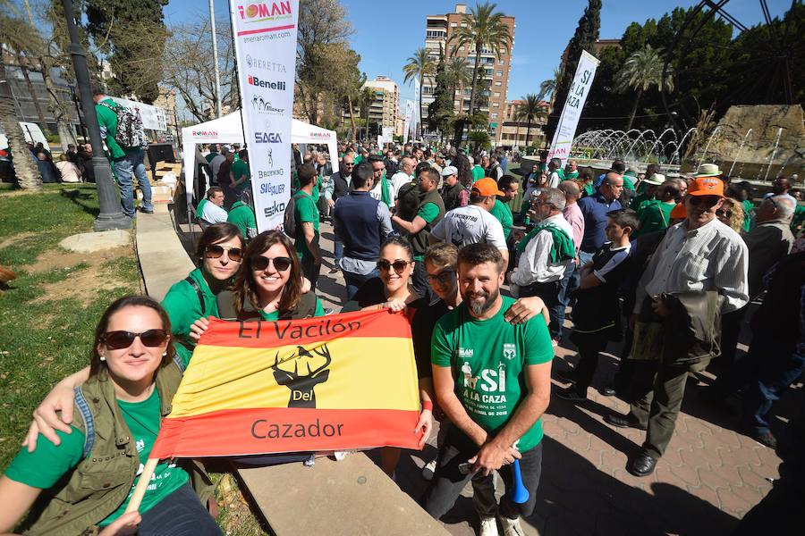 Cientos de cazadores de toda la Región secundan en Murcia la manifestación en defensa de la actividad cinegética y su contribución a la permanencia del mundo rural
