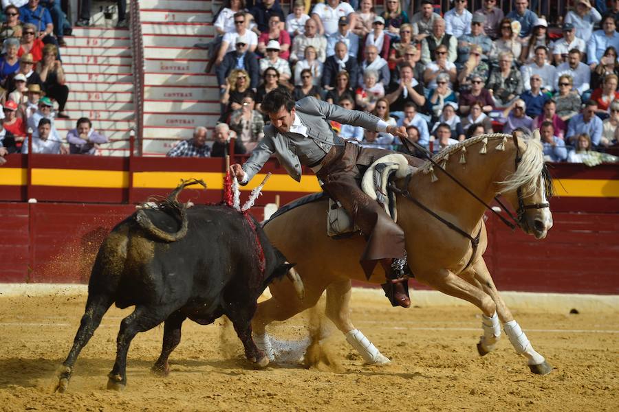 El festival solidario de Murcia volvió a ser un éxito, con trece orejas, dos rabos y mucho público