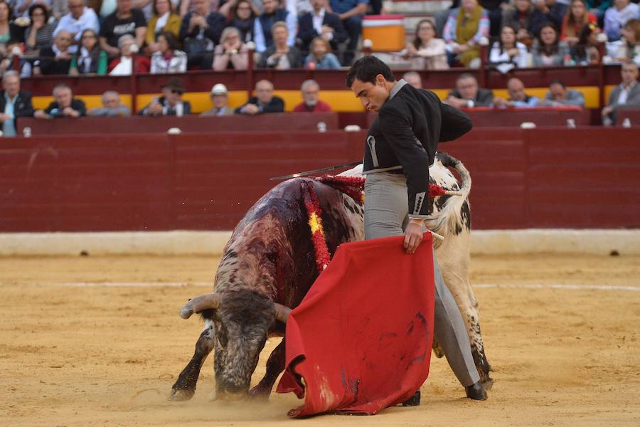 El festival solidario de Murcia volvió a ser un éxito, con trece orejas, dos rabos y mucho público