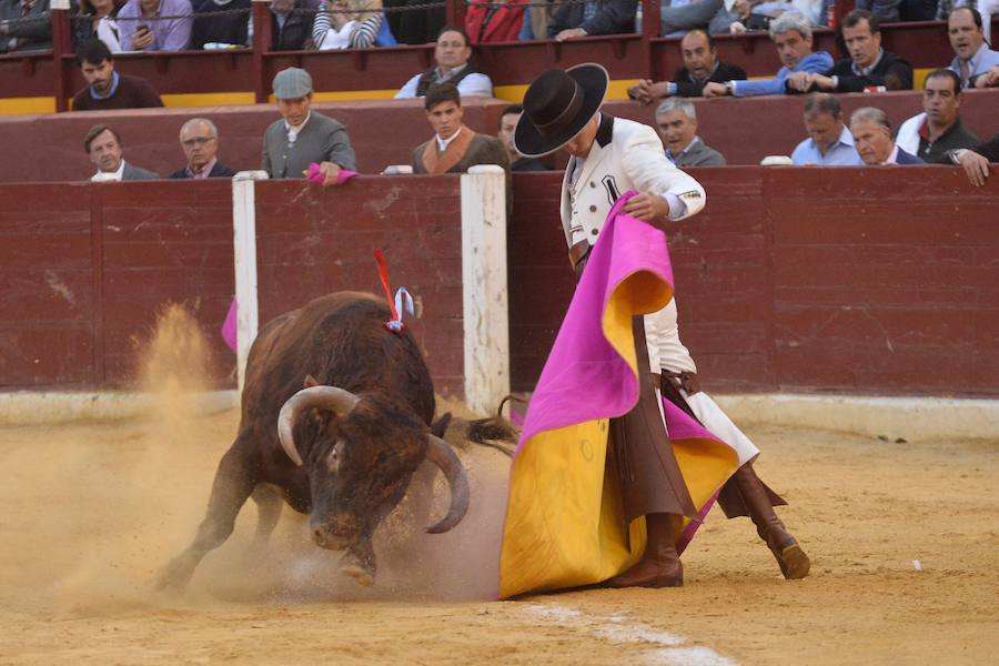 El festival solidario de Murcia volvió a ser un éxito, con trece orejas, dos rabos y mucho público