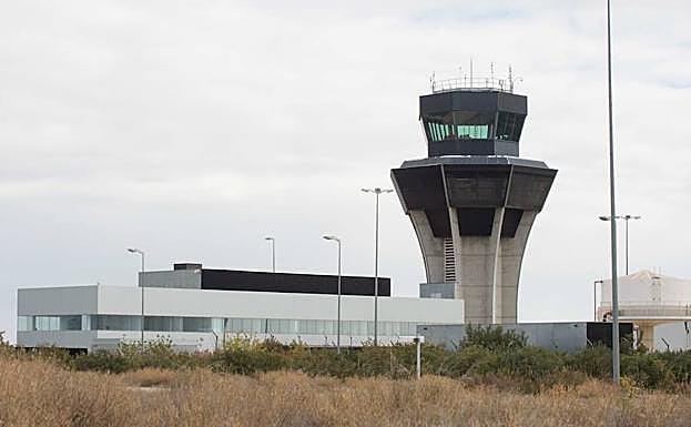 Instalaciones del aeropuerto de Corvera.