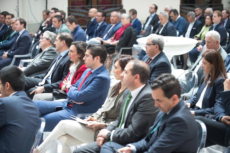 El embajador en España, Lyu Fan, explica el interés de los inversores asiáticos por la tecnología de riego desarrollada en la Región