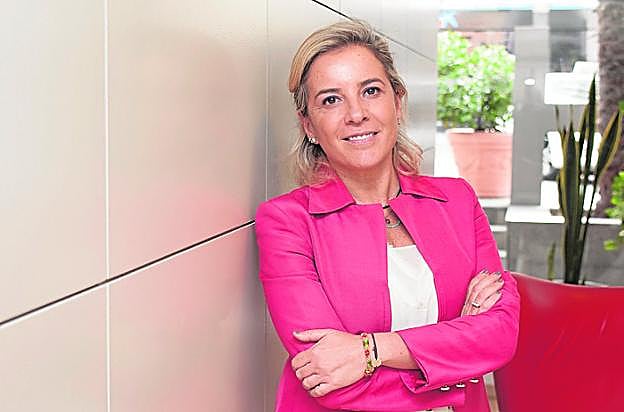 Adela Martínez-Cachá.