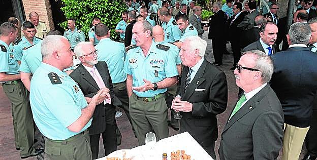Un instante de la comida homenaje a los paracaidistas en La Torre. 