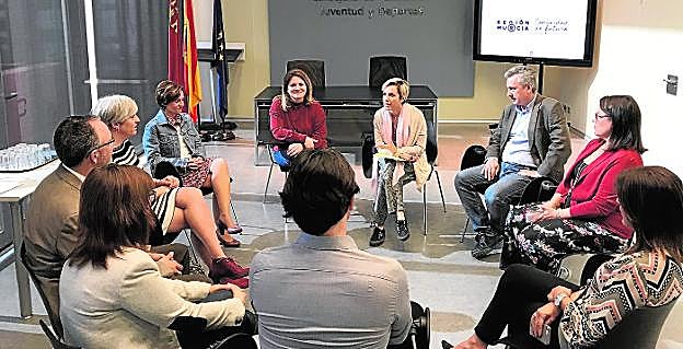 450 expertos velan por la convivencia en las aulas