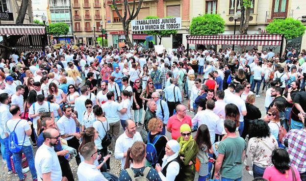 Santa Catalina fue el escenario de la concentración de empresarios, proveedores, trabajadores y clientes de la hostelería.