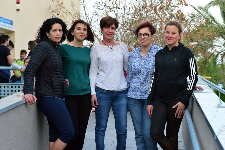 Este club de natación evitó su desaparición en 2011 gracias a que las madres de los deportistas asumieron la junta directiva