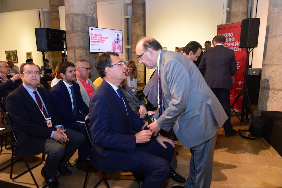 El Palacio del Almudí de Murcia acoge la segunda edición de una cita que busca analizar las relaciones entre España y Latinoamérica. 