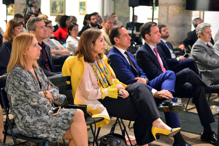 El Palacio del Almudí de Murcia acoge la segunda edición de una cita que busca analizar las relaciones entre España y Latinoamérica. 