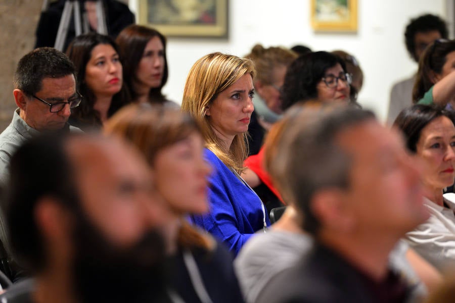 El Palacio del Almudí de Murcia acoge la segunda edición de una cita que busca analizar las relaciones entre España y Latinoamérica. 