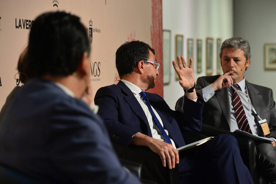 El Palacio del Almudí de Murcia acoge la segunda edición de una cita que busca analizar las relaciones entre España y Latinoamérica. 