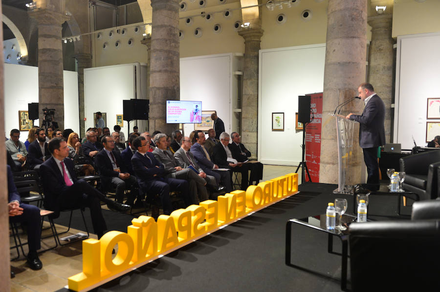 El Palacio del Almudí de Murcia acoge la segunda edición de una cita que busca analizar las relaciones entre España y Latinoamérica. 