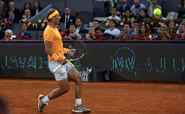 Nadal celebra un punto en Madrid. 