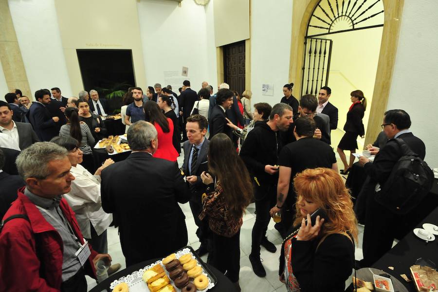 La ministra de Agricultura, que inauguró la segunda jornada del foro Futuro en Español, aboga por «un pacto que asegure el equilibrio entre la defensa del medio ambiente y su disponibilidad y que mitigue los impactos negativos del cambio climático»