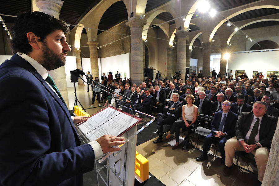 La ministra de Agricultura, que inauguró la segunda jornada del foro Futuro en Español, aboga por «un pacto que asegure el equilibrio entre la defensa del medio ambiente y su disponibilidad y que mitigue los impactos negativos del cambio climático»