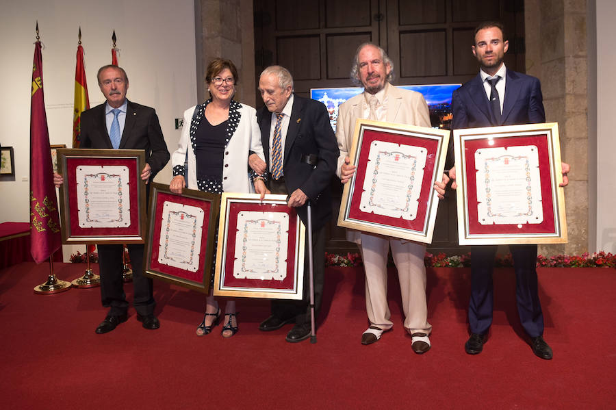 La ciudad otorga la distinción a Alejandro Valverde, Francisco Salzillo, Andrés Hernández Ros, José María Falgas y Ángel Belmonte