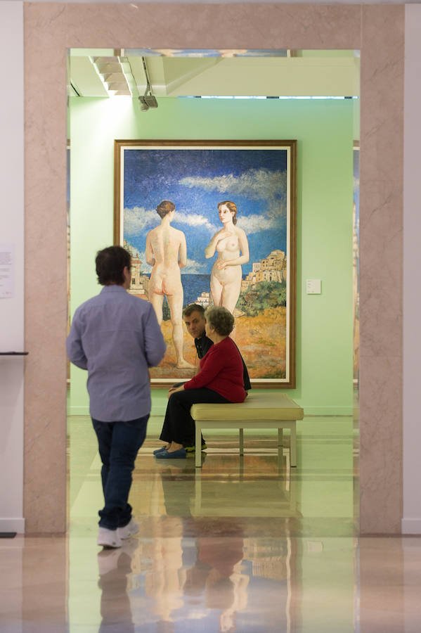 El Museo de Bellas Artes de Murcia abrió sus puertas durante la jornada de la Noche de los Museos y ofreció talleres sobre cine, actividades infantiles, visitas guiadas y representaciones teatrales