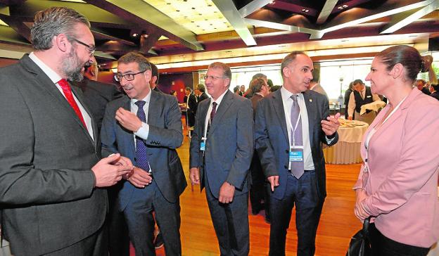 Víctor Martínez, José Luján (UMU), Alejandro Díaz (UPCT) y Mónica Meroño.