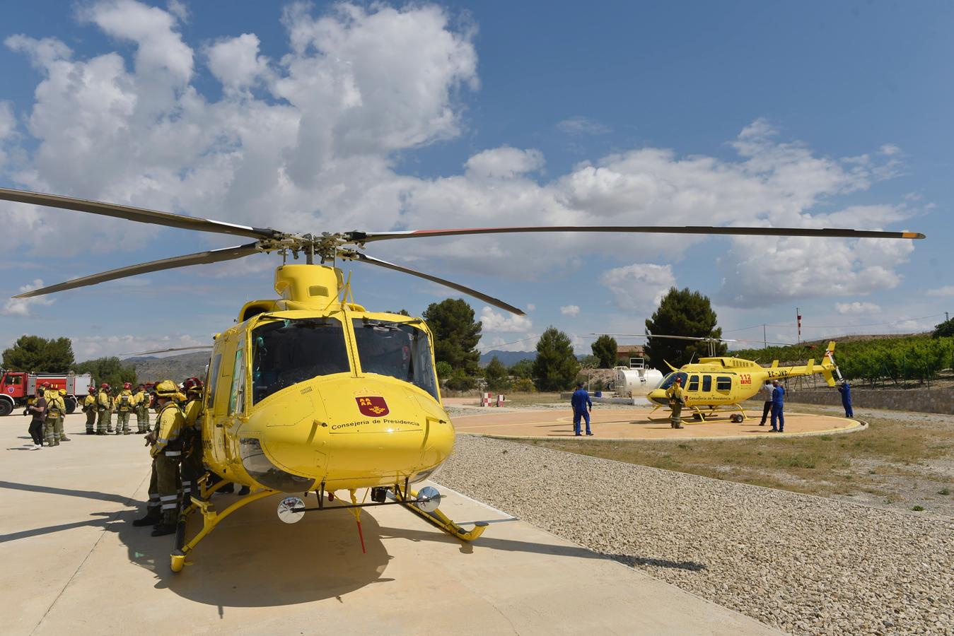 La lucha contra el fuego gana músculo desde el aire: este año el Plan Infomur contará por primera vez con cinco helicópteros y un avión anfibio