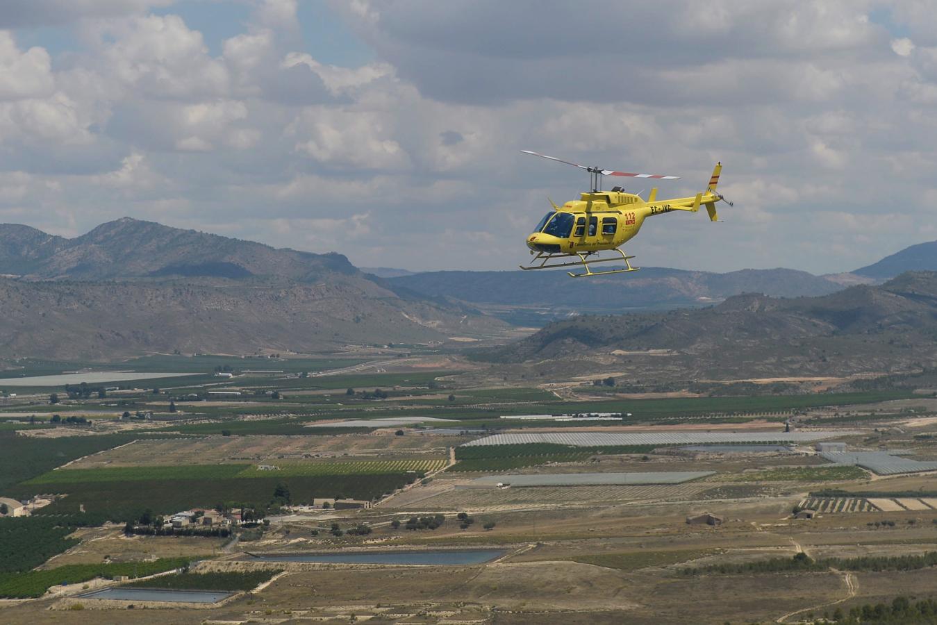 La lucha contra el fuego gana músculo desde el aire: este año el Plan Infomur contará por primera vez con cinco helicópteros y un avión anfibio