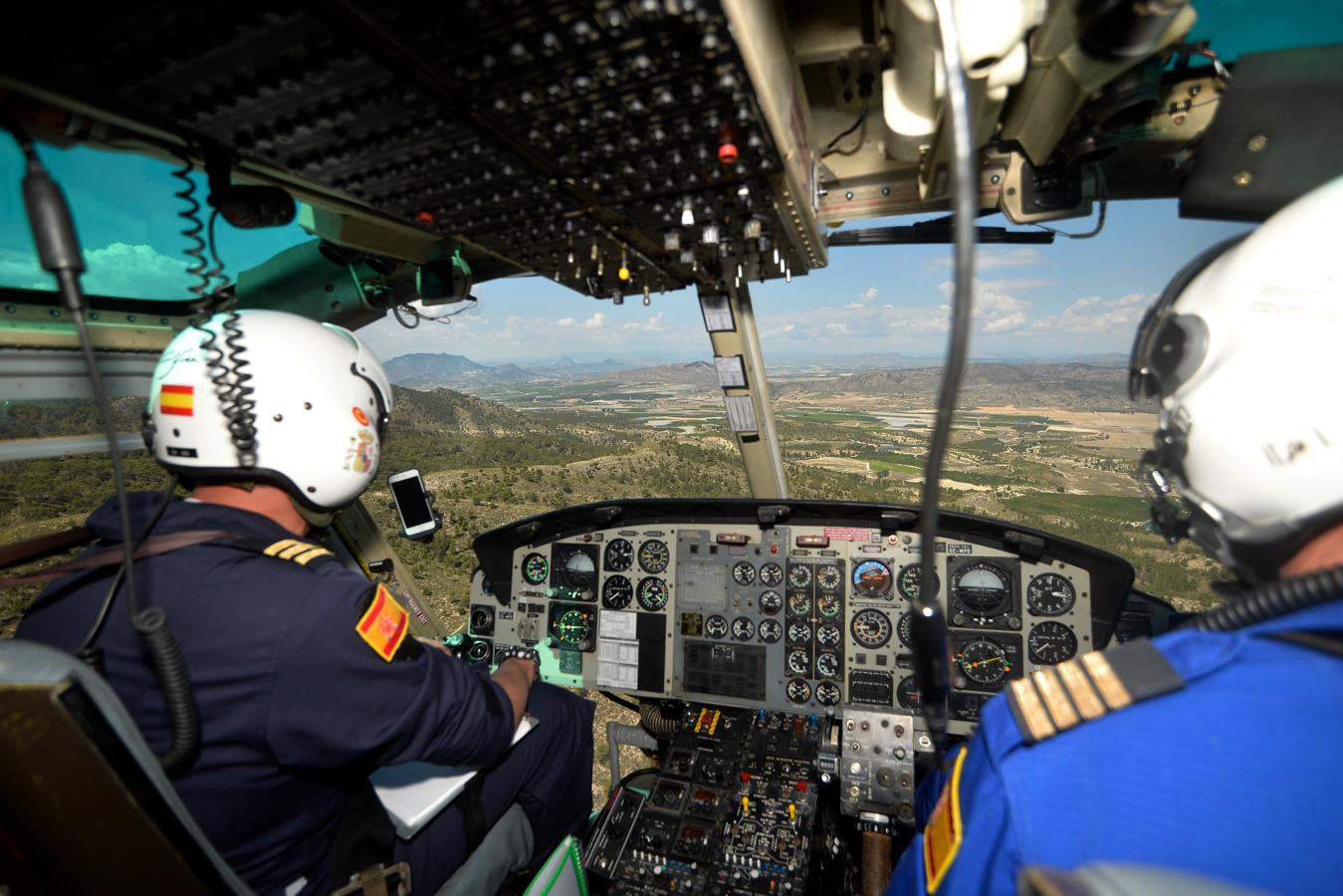 La lucha contra el fuego gana músculo desde el aire: este año el Plan Infomur contará por primera vez con cinco helicópteros y un avión anfibio