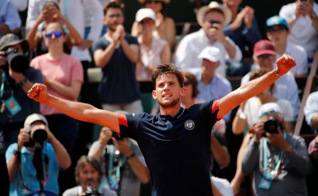 Dominic Thiem festeja su victoria ante Cecchinato. 