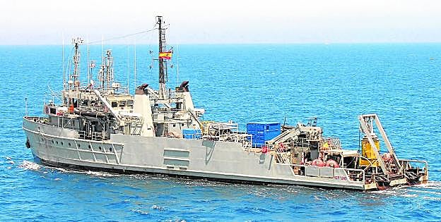 El buque 'Neptuno A-20', durante una de sus últimas travesías, en una imagen de archivo.