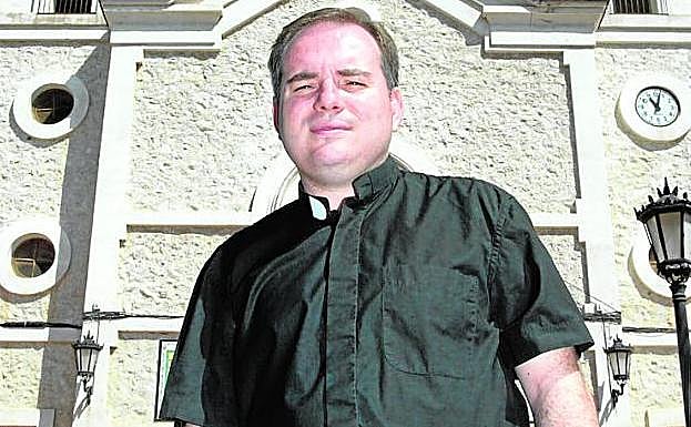 El exparroco Francisco Javier Ruiz, en una foto de archivo.