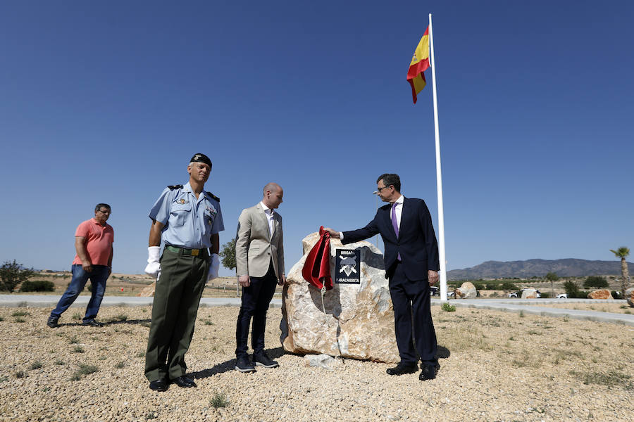 Este cuerpo de Javalí Nuevo da nombre a una glorieta en la carretera de Fuente Álamo y la carretera de El Escobar