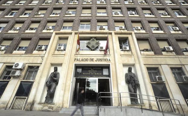 La Audiencia Provincial de Murcia. 