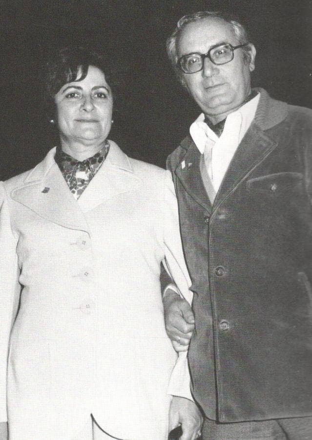 Molina Sánchez con Amparo, su esposa.