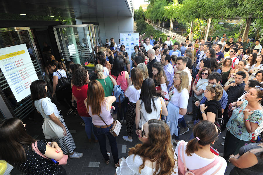 Este primer examen tiene carácter eliminatorio y evalúa conocimientos específicos sobre la especialidad a la que se opta