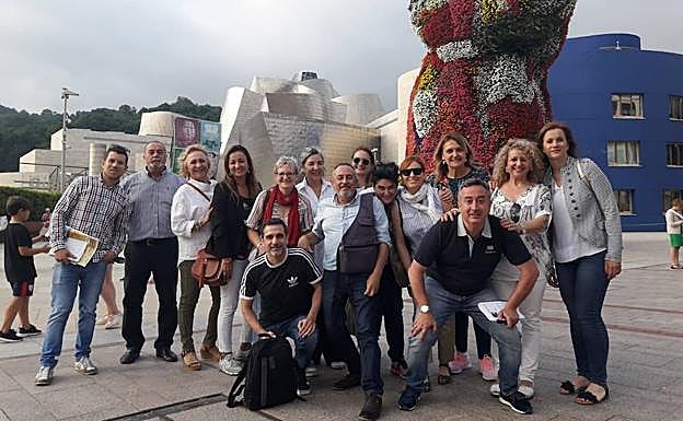 Comerciantes murcianos visitan Bilbao para recibir formación.