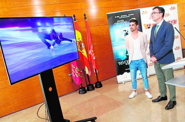 Javier Fernández y José Ballesta, ayer, en la presentación. 