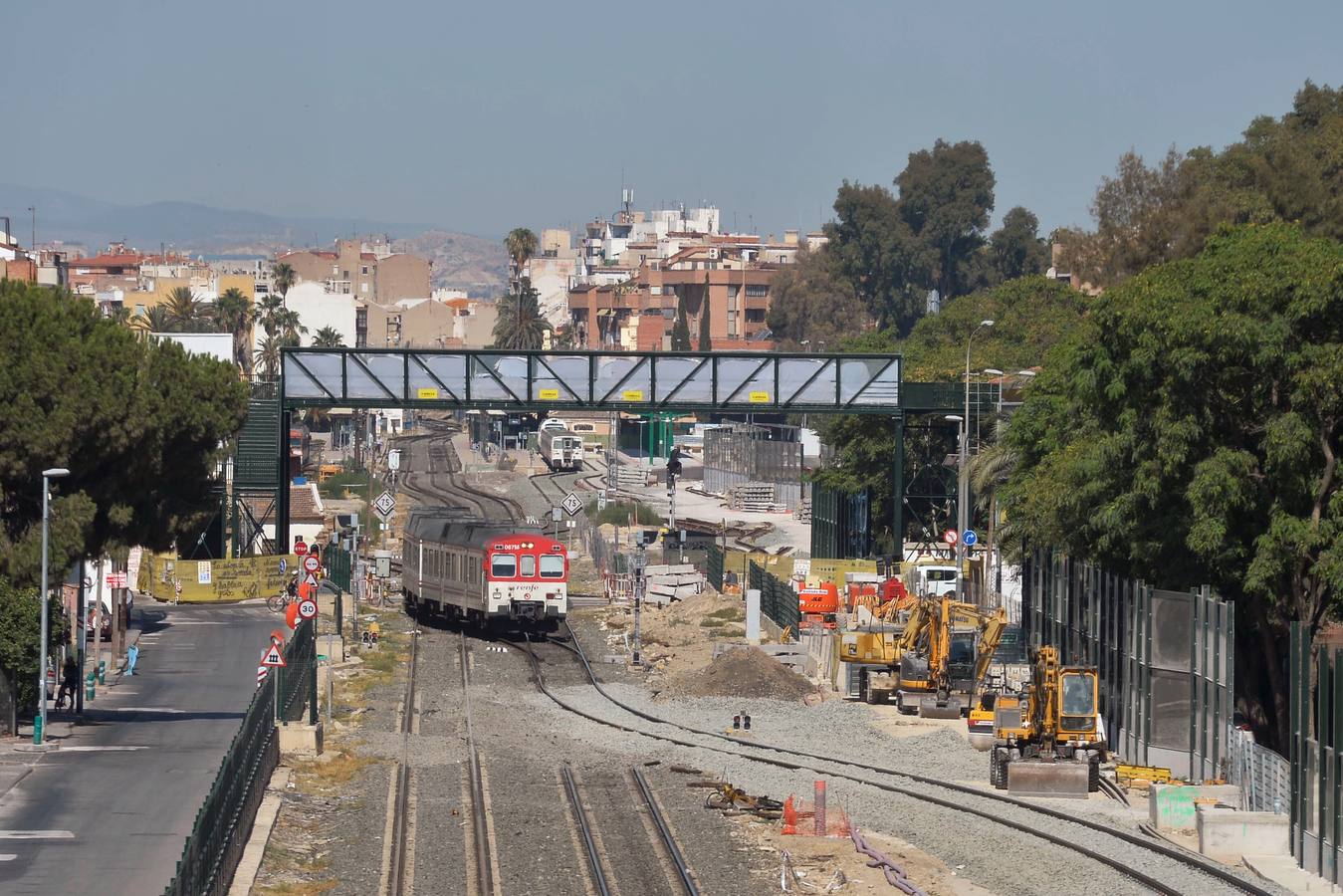 Esta fase de los trabajos se enmarca en las obras de soterramiento de la estación, Barriomar y Nonduermas, que junto a las de los tramos Nonduermas-Sangonera y Sangonera-Lorca serán licitadas próximamente