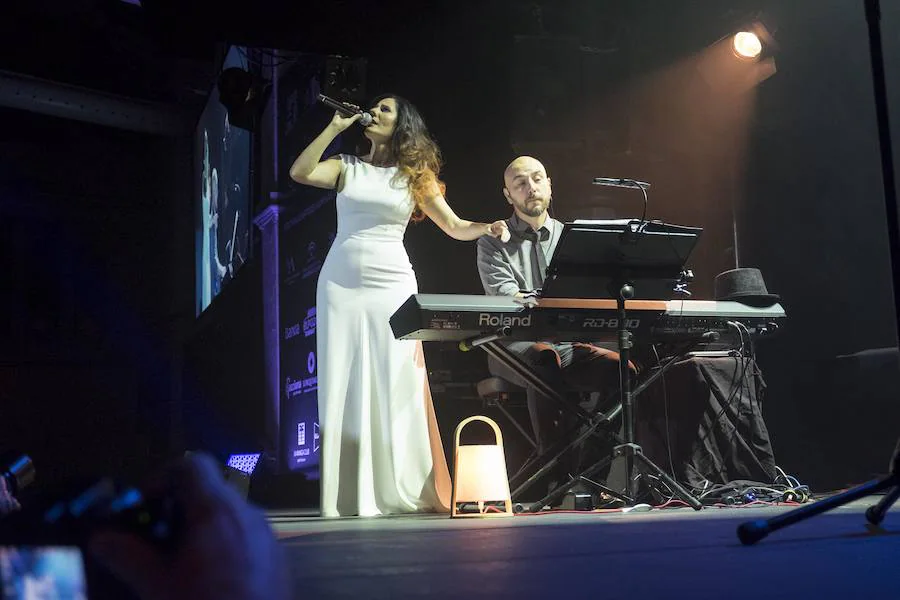 Las galas del festival unionense arrancan con dos estilos dándose la mano en el templo del flamenco