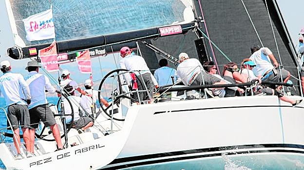 El 'Pez de Abril, campeón en 2018 de la Copa de la Reina y del Rey, en una regata celebrada a primeros de mes. 