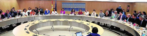 Reunión del Consejo de Política Fiscal y Financiera del pasado 31 de julio, reunido en el Ministerio. El consejero de Hacienda de la Región de Murcia, Fernando de la Cierva, es el primero por la derecha. 